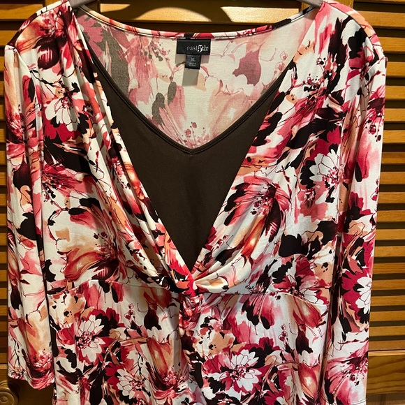 East 5th Tops - 03. WOMENS EAST 5TH XL DETAILED TOP